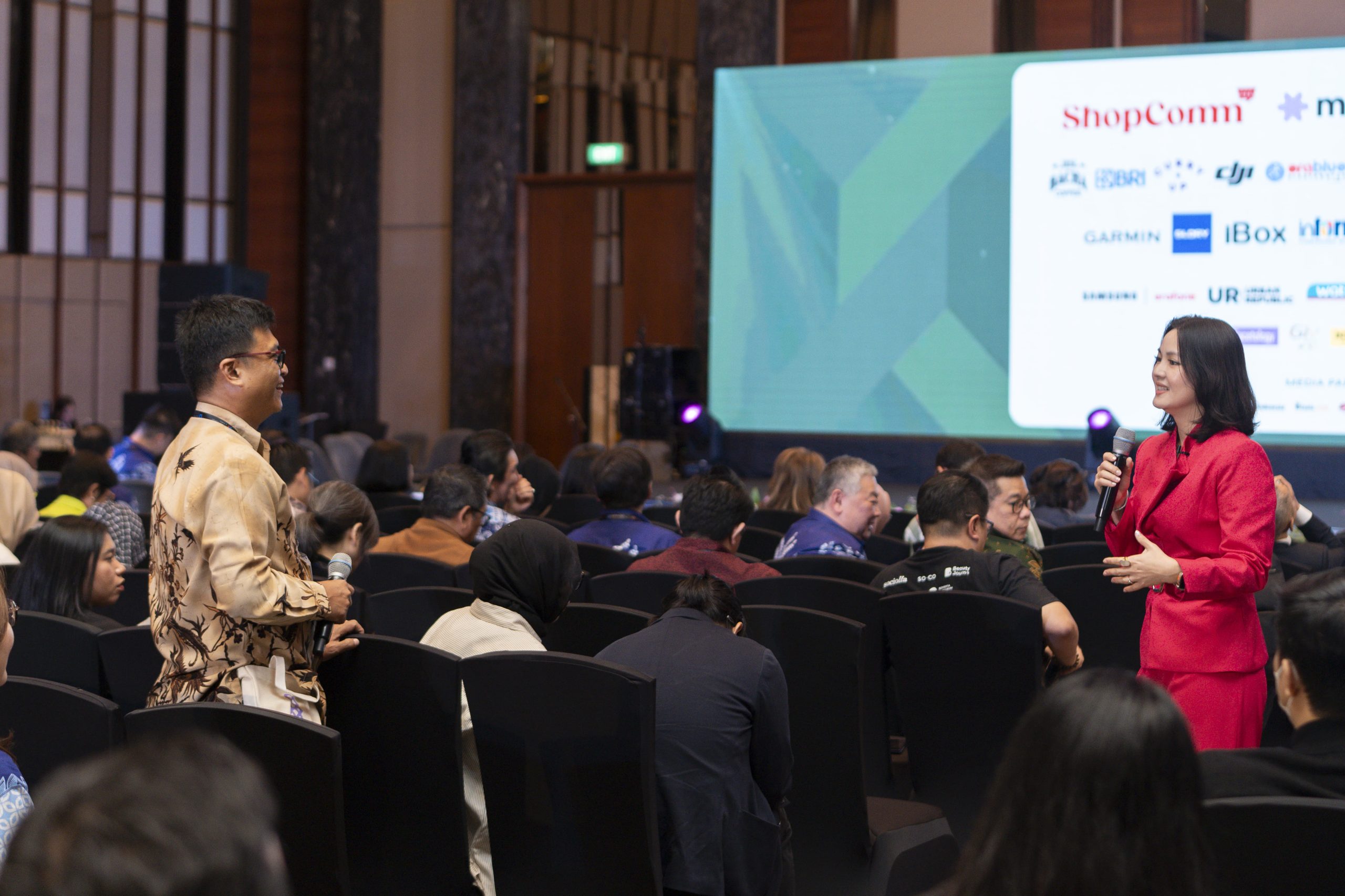 Yulia Saksen keynote at Indonesia Retail Summit 2025