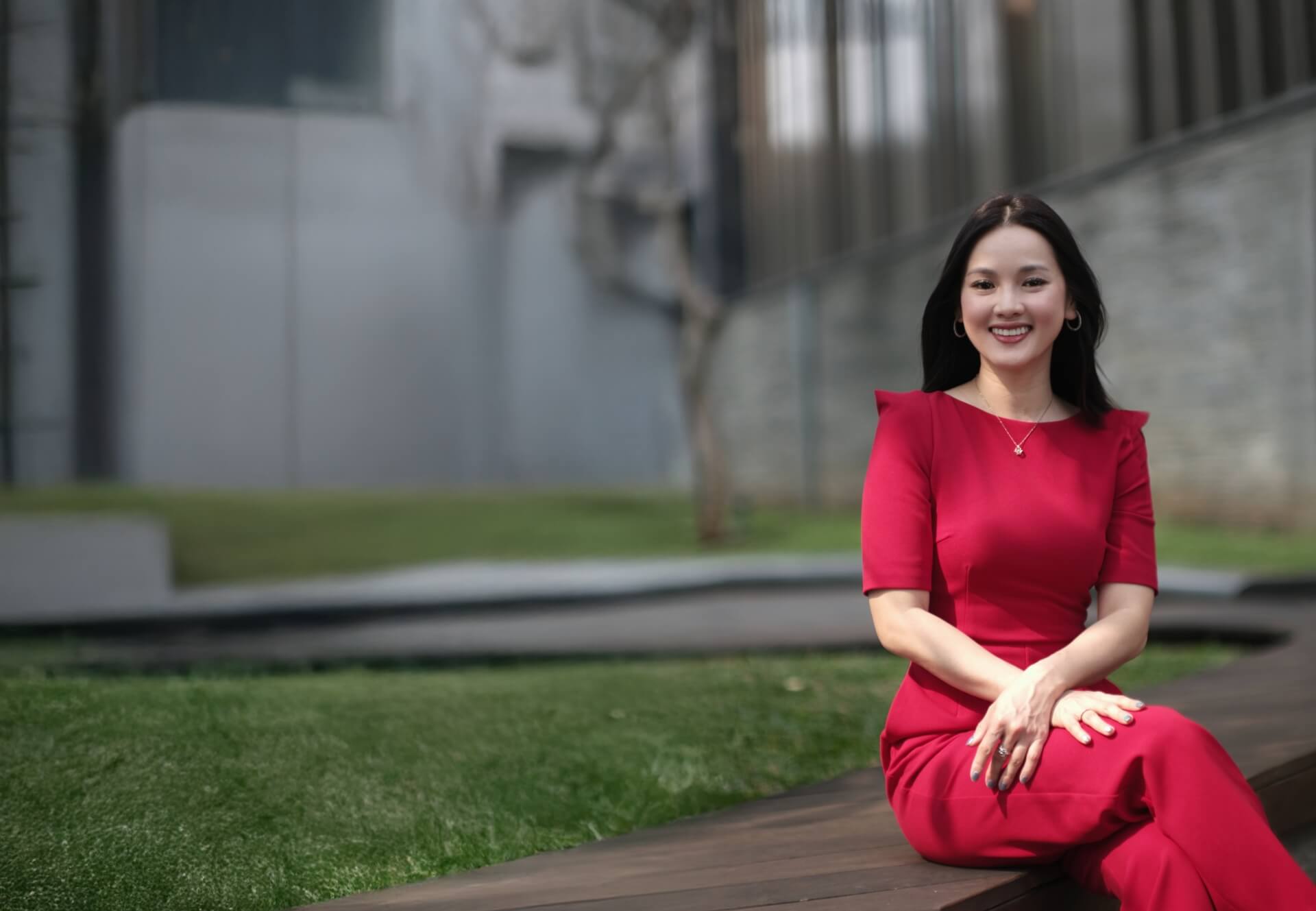 Yulia Saksen, CMC certified brand consultant and author of Are You Brand Dead